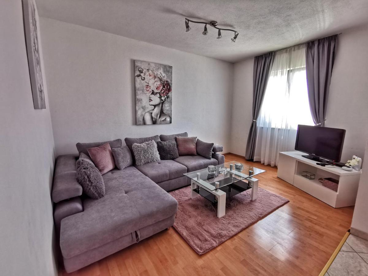 Apartments Villa Jelena Seget Vranjica Extérieur photo