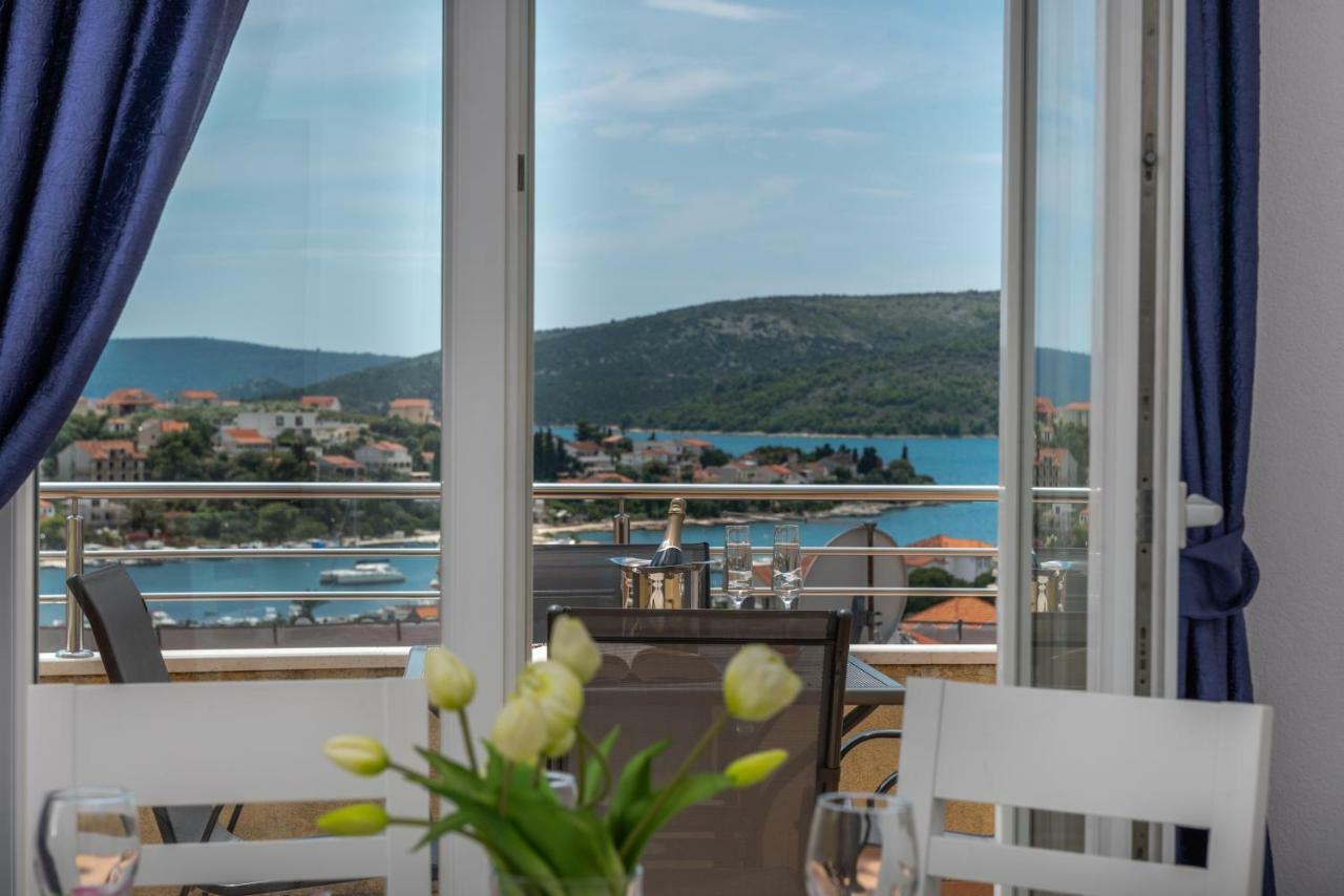 Apartments Villa Jelena Seget Vranjica Extérieur photo